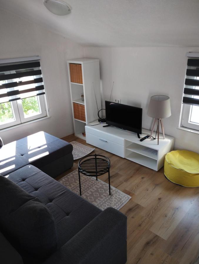 Enia Apartment *